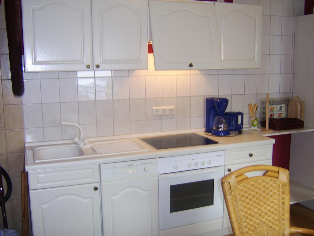 Weingut Matthias Dauns Apartment Reil Room photo